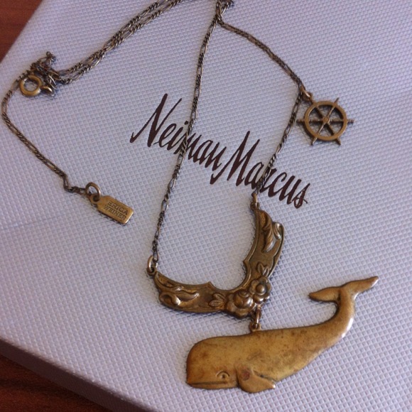 vintage whale necklace - Picture 2 of 2
