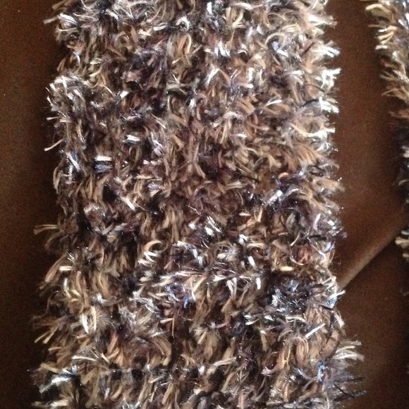 Warm Winter Scarf - Picture 2 of 4