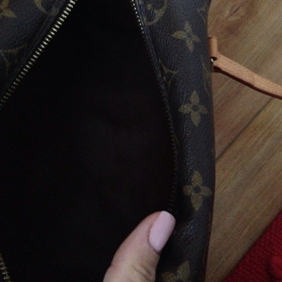 Sold Vintage Authentic LV Papillon - Picture 3 of 4