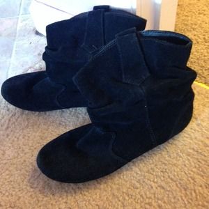 Steve Madden suede ankle boots
