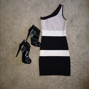 One shoulder BEBE fitted party dress