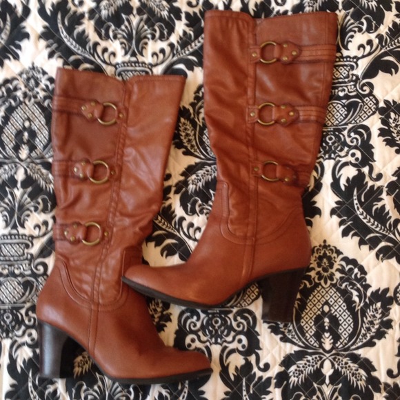 Caramel low heel riding boots. Sold!!