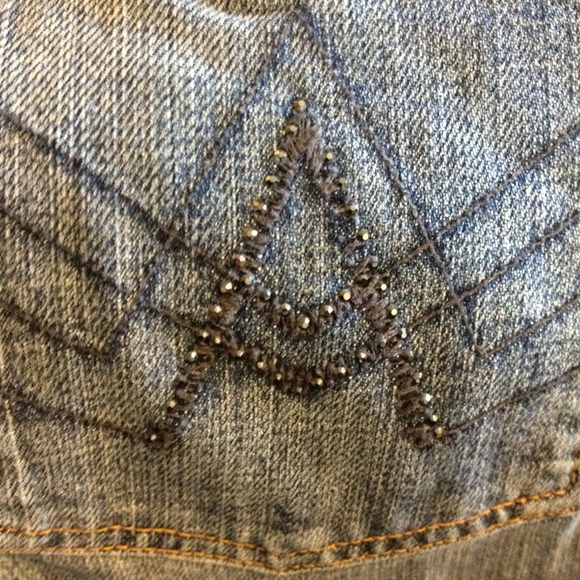 7 for all mankind Size 26 - Picture 2 of 4