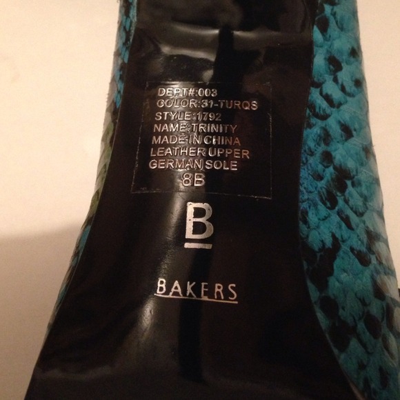 SOLD - Picture 3 of 4