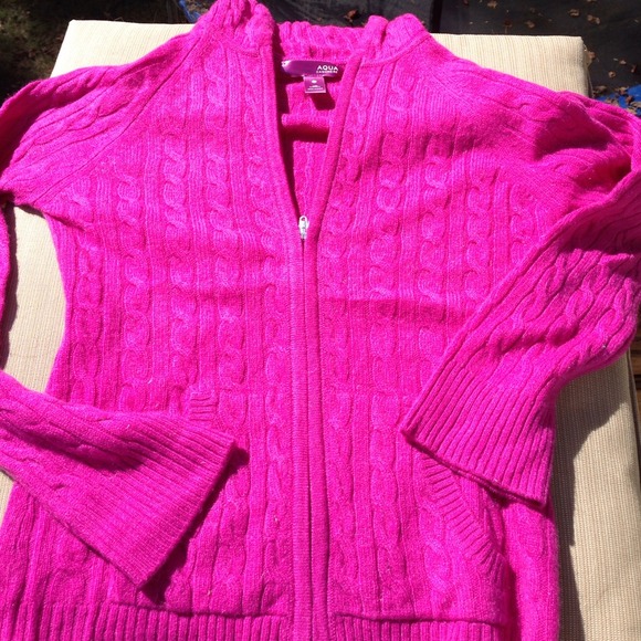 Cashmere pink sweater!