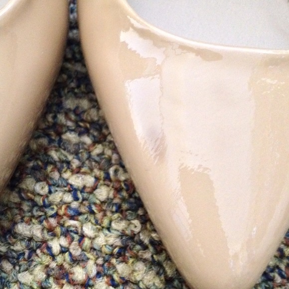 SOLD Pointed Toe Nude Beige Pumps Heels - Picture 2 of 2