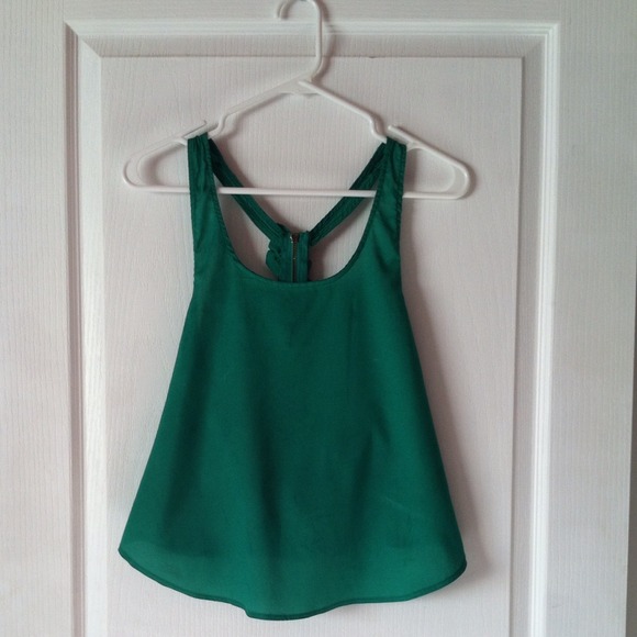 💚cute green top💚