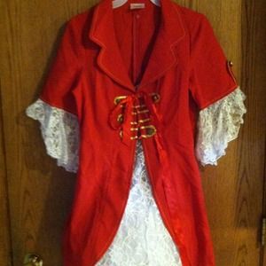Size large pirate outfit for Halloween