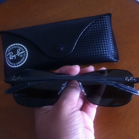 Brand new Ray Bans! Never worn! - Picture 2 of 3