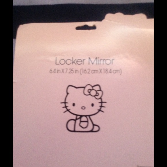 🚫SOLD🚫Hello Kitty Mirror - Picture 3 of 3