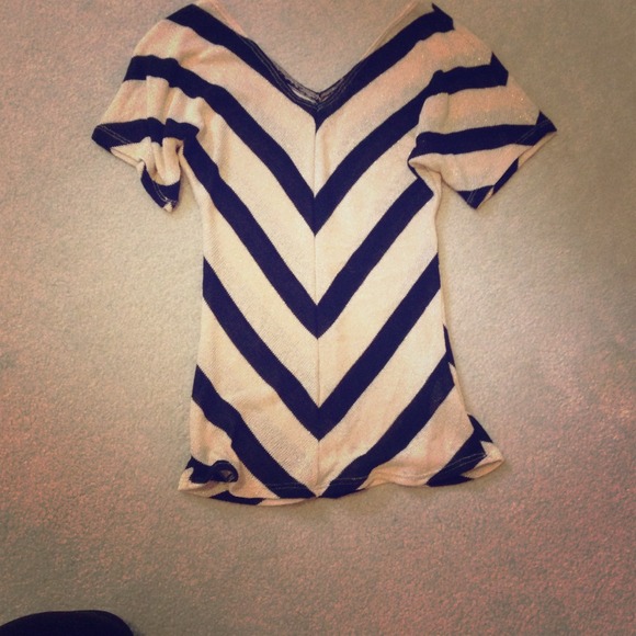 Cute Gold & Black Chevron Shirt (BODY CENTRAL)