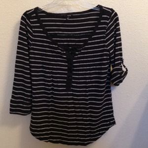 Top & Capri bundle. Reserved for pilipow247.