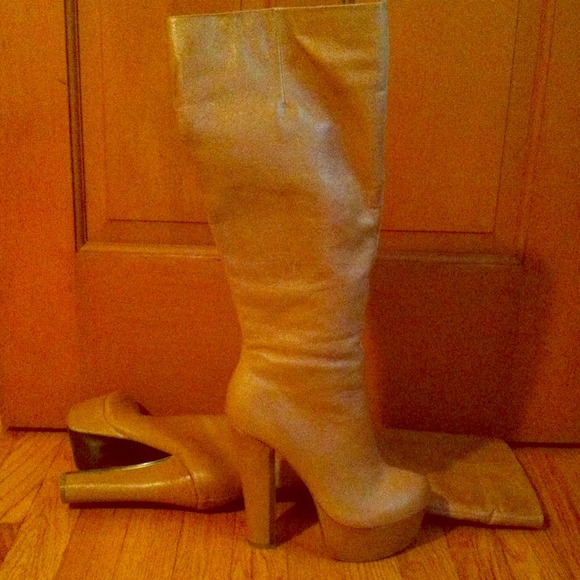 ✨Tan leather boots✨