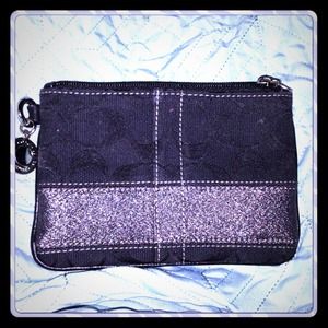 coach wristlets 3061