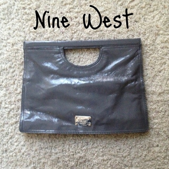 Nine West clutch gray