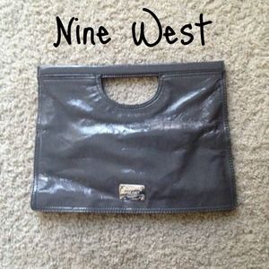 Nine West clutch gray