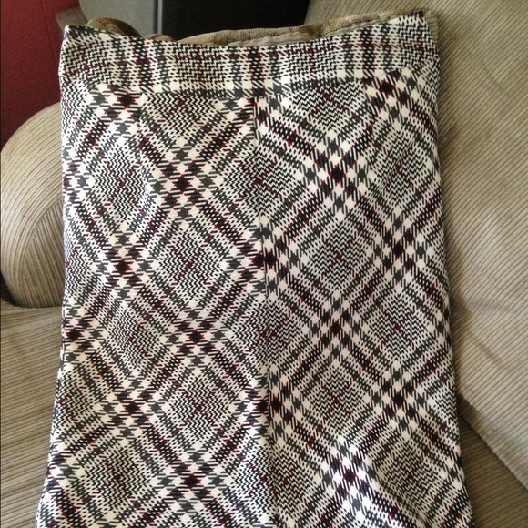 Skirt - Picture 2 of 2