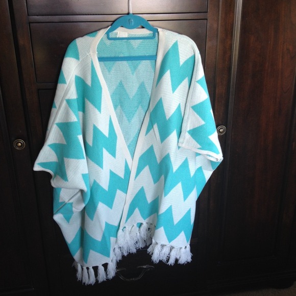Adorable chevron sweater