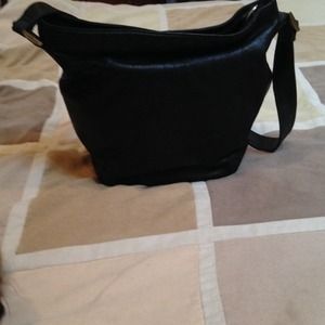 Liz Claiborne Handbag Price Reduced😃!