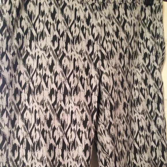 H&M patterned skinny jean leggings - Picture 2 of 4