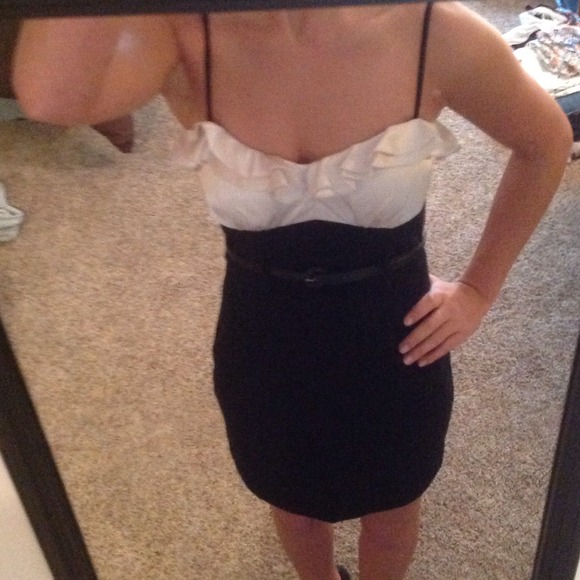 Gorgeous Black Dress with White Ruffled Top - Picture 3 of 4