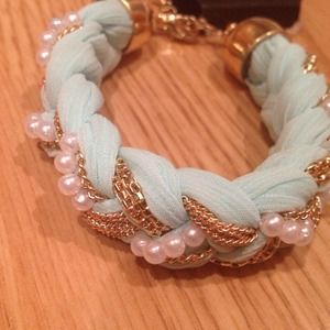 🚫on hold🚫Teal bracelet with pearls and gold