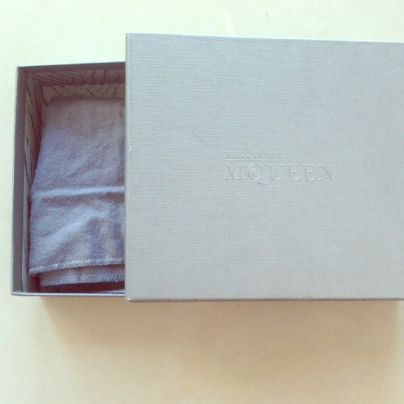 Alexander McQueen wallet box