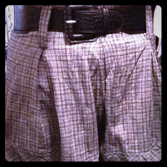 High Waisted Plaid Fashion Skirt - Picture 1 of 4