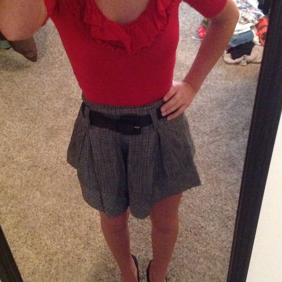 High Waisted Plaid Fashion Skirt - Picture 2 of 4