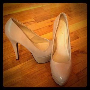 🔴SOLD🔴 Nude patent platforms sz 7