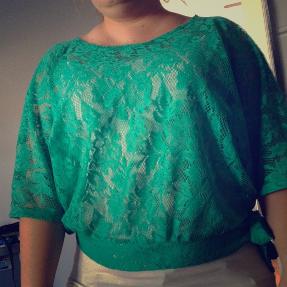 Teal top