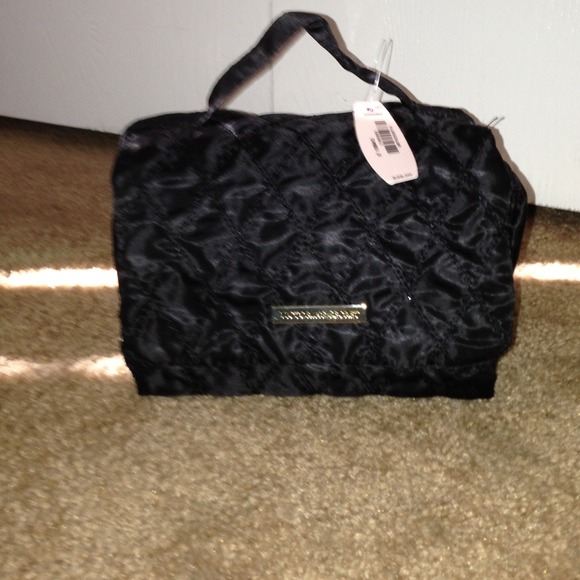 Victoria's Secret Accessories - Victoria secret Cosmetic roll-up case