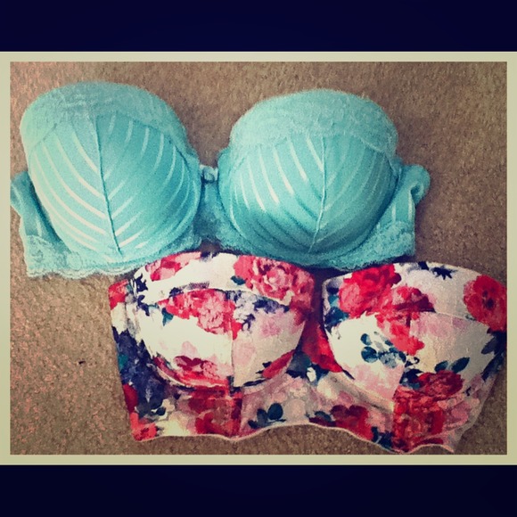 Reduced price!Flirty and feminine strapless bras!