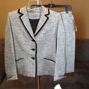 Anne Klein NY Suit