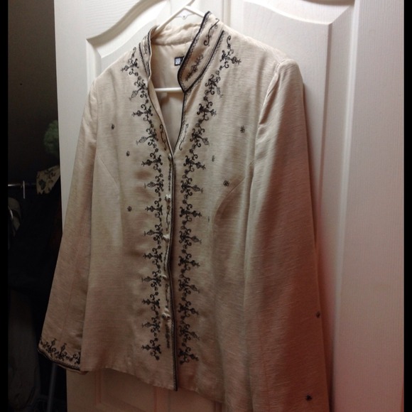 Blazer - Picture 1 of 1