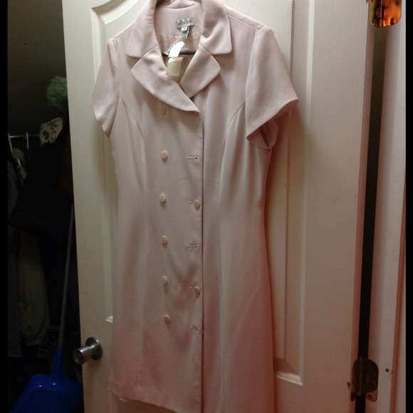 Ann Taylor creme colored dress - Picture 1 of 1