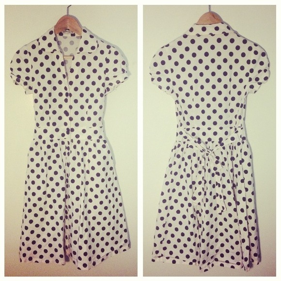 Dresses & Skirts - Polka dot white and black dress