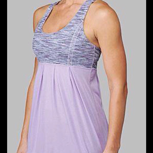 **SOLD** Lululemon Wee Space Power Dance Tank 8
