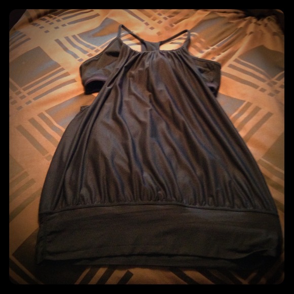 Lululemon No Limit Tank