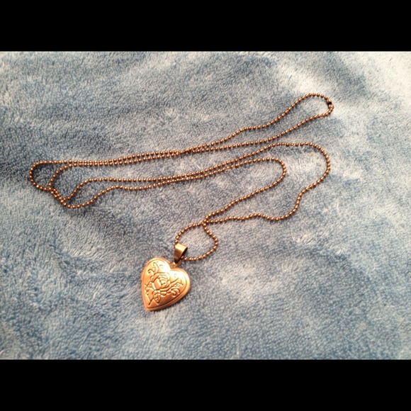 Vintage locket rose necklace