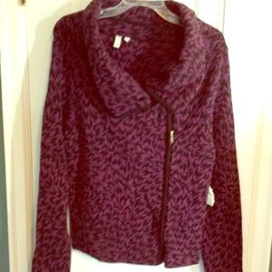 Asymmetric zip sweater