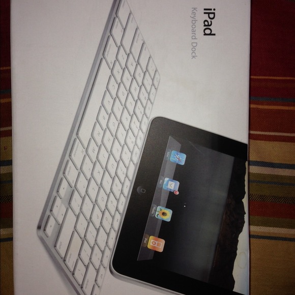 Apple Accessories - TRADED**REDUCED! Apple IPod keyboard