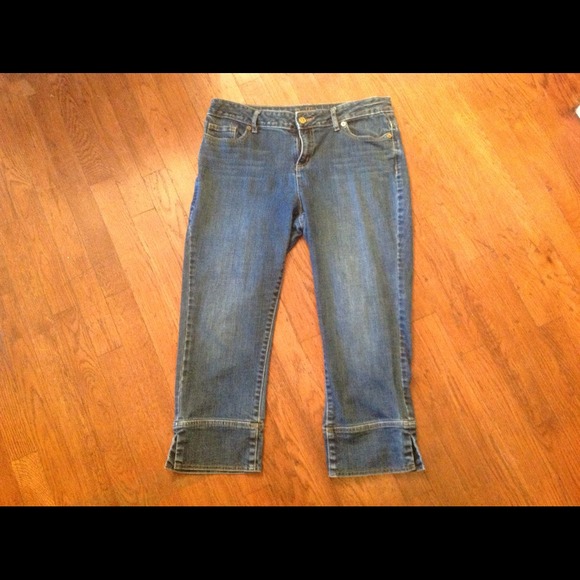 Simply Vera denim capris