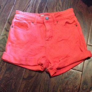 BDG High waister shorts!
