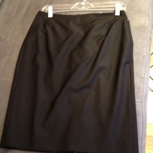 Ann Taylor black suit - Skirt in size 8P.
