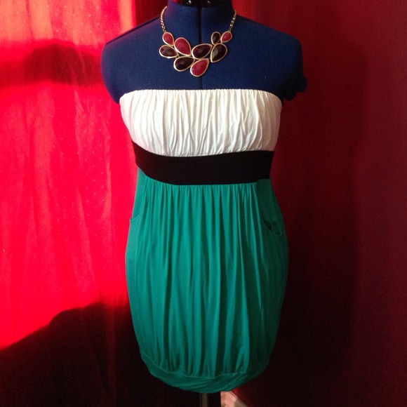 Color block tube dress