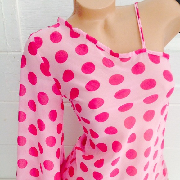 One sleeve pink polka dots shirt