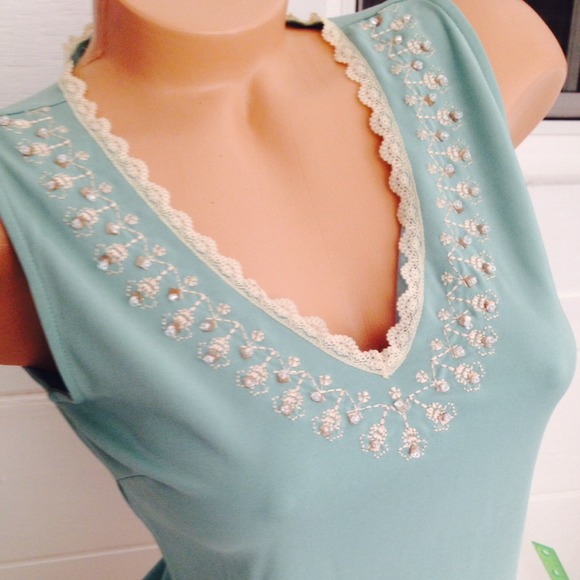 Mint sleeveless shirt
