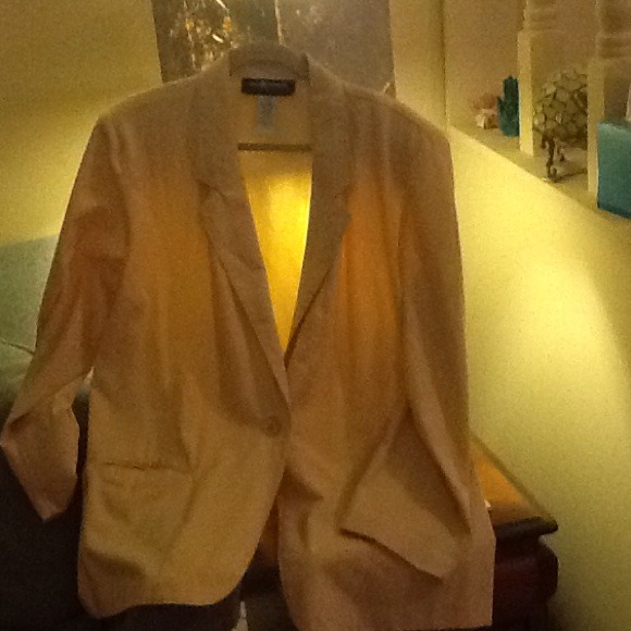 SOLD IN BUNDLE.  Blazer