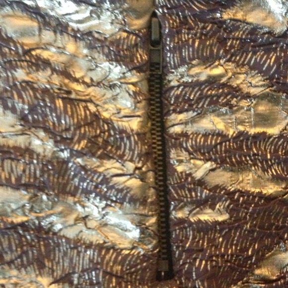 ❤SOLD🍂 Gold body con skirt - Picture 3 of 4